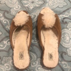 UGG house shoe